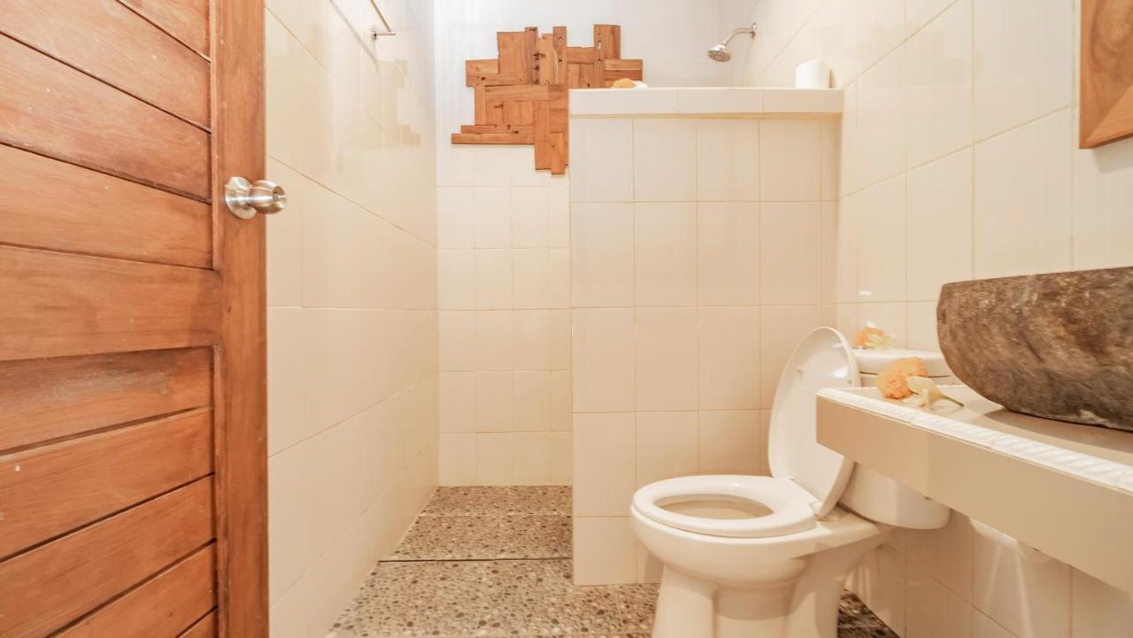 The Village Guest House Убуд Екстер'єр фото