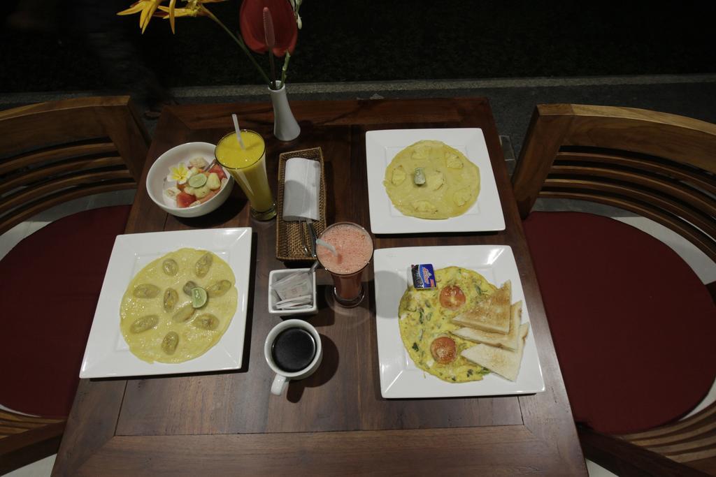 The Village Guest House Убуд Екстер'єр фото